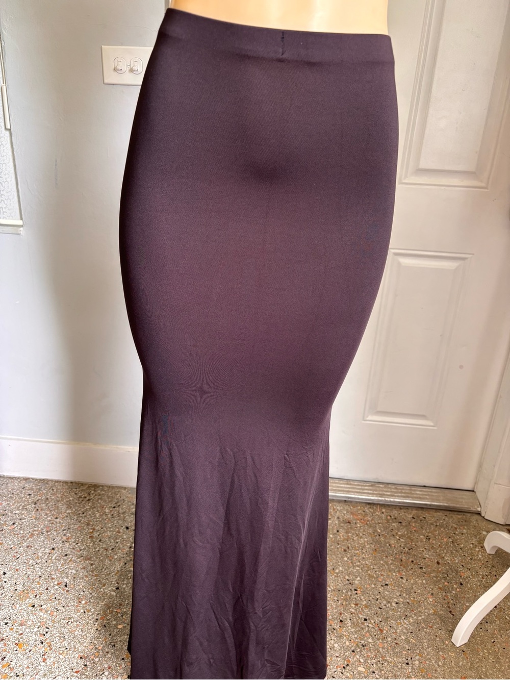 Elegant Plum Maxi Pencil Skirt - Slim Fit